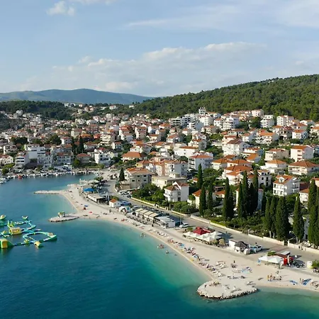 Ap. No. 6 - Sea Breeze *