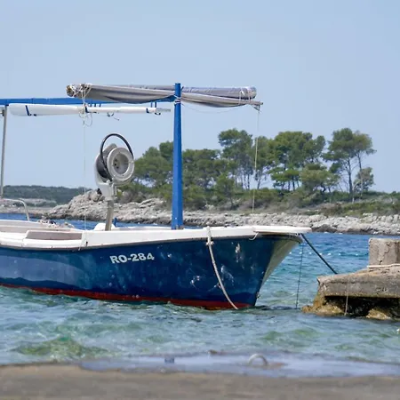 Ap. No. 6 - Sea Breeze *