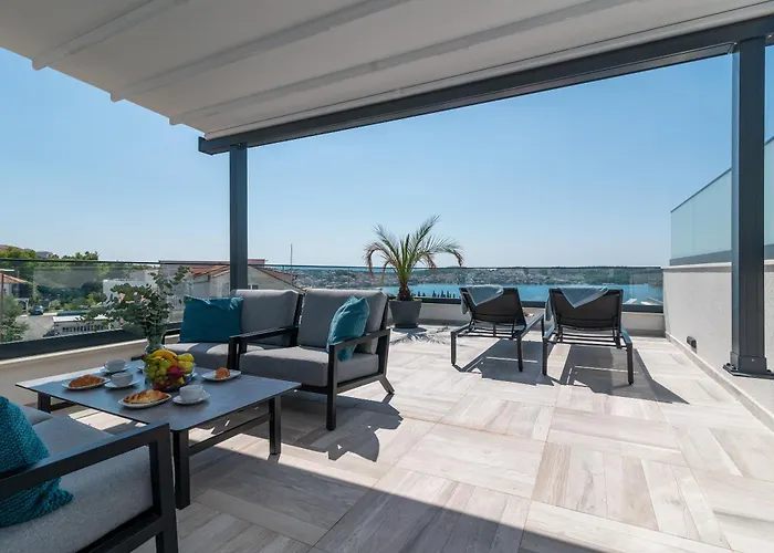 Ap. No. 6 - Sea Breeze * Trogir